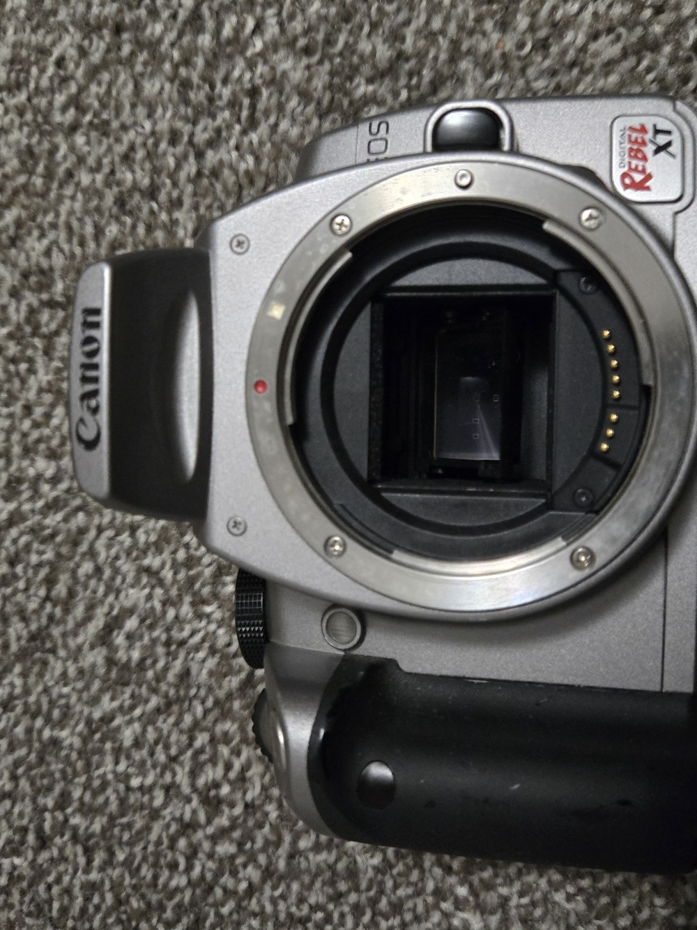 Canon Silver DSLR Camera Body - Silver Rebel Xt